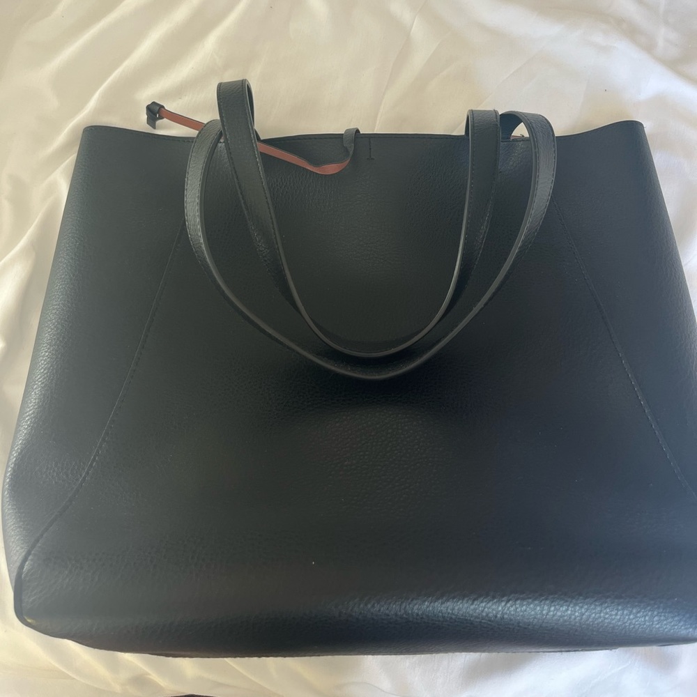 Black tote